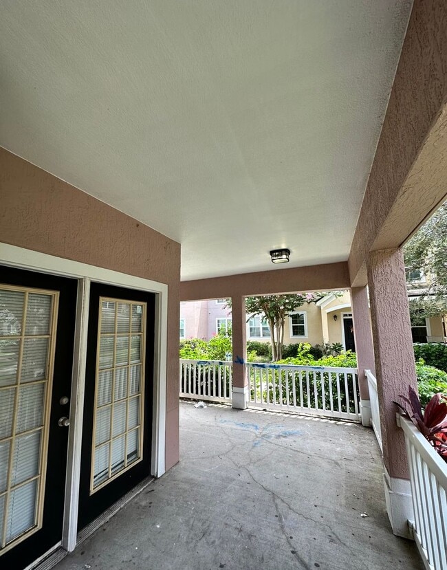 Building Photo - Beautiful 2 Bedroom 2 Bath Condo in the Ha...