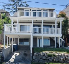 Building Photo - 1115 Lake Washington Blvd S