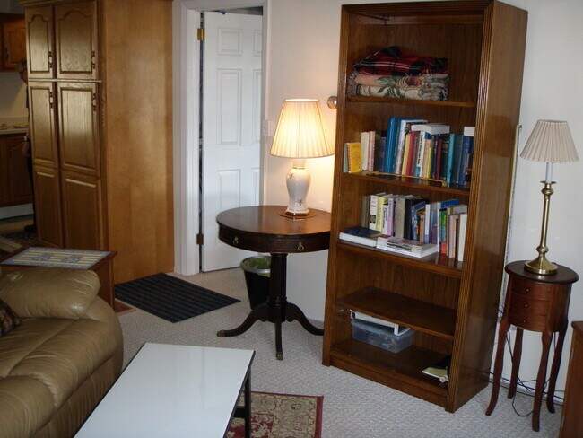 Building Photo - 29 Pilgrim Trl