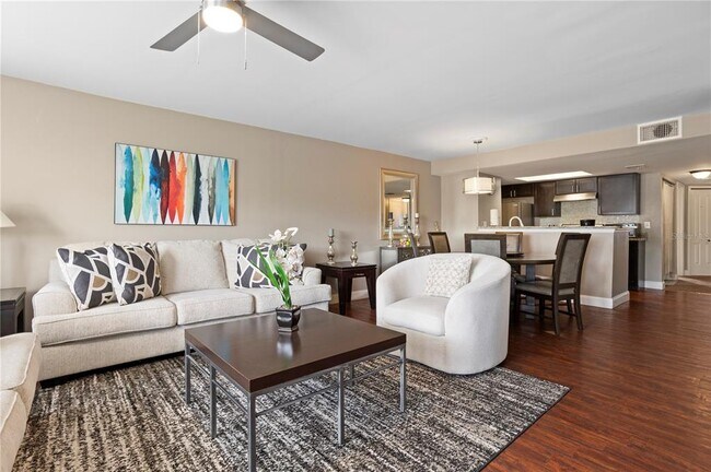 Foto del edificio - 2749 N Poinciana Blvd