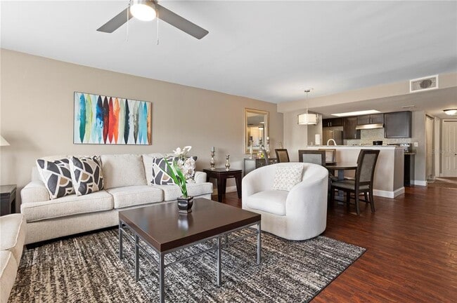 Building Photo - 2749 N Poinciana Blvd