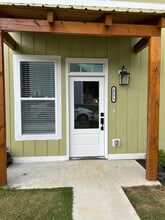 Building Photo - 1771 Arbor Hills Dr SE