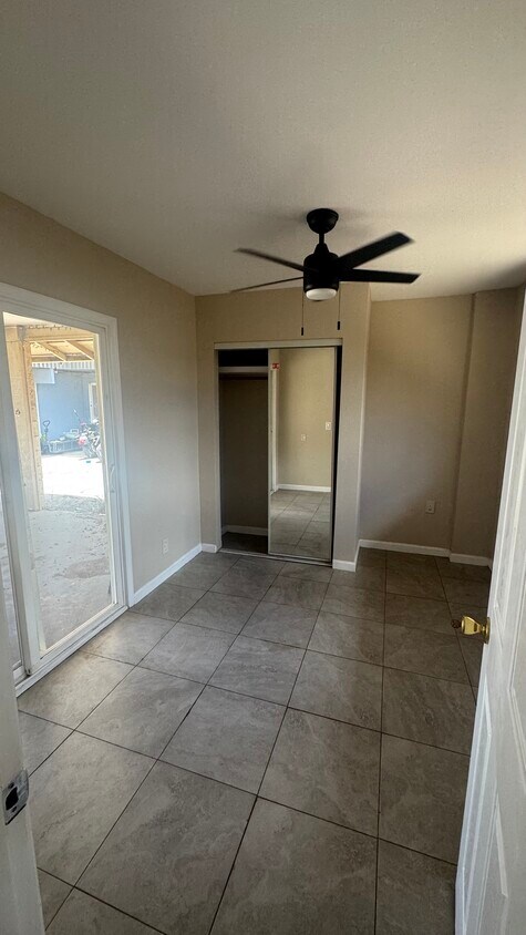 Building Photo - 52 Hoonani St