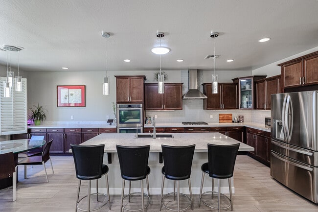 Foto del edificio - 15626 W Campbell Ave