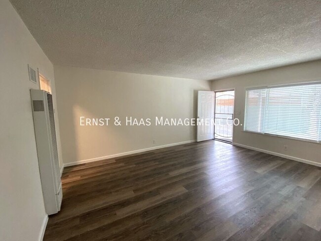 Foto del edificio - 6624 Delta Ave