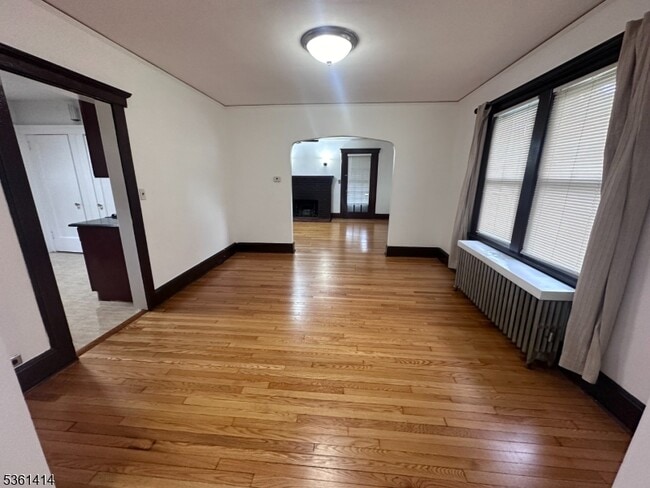 Building Photo - 208 W Midland Ave