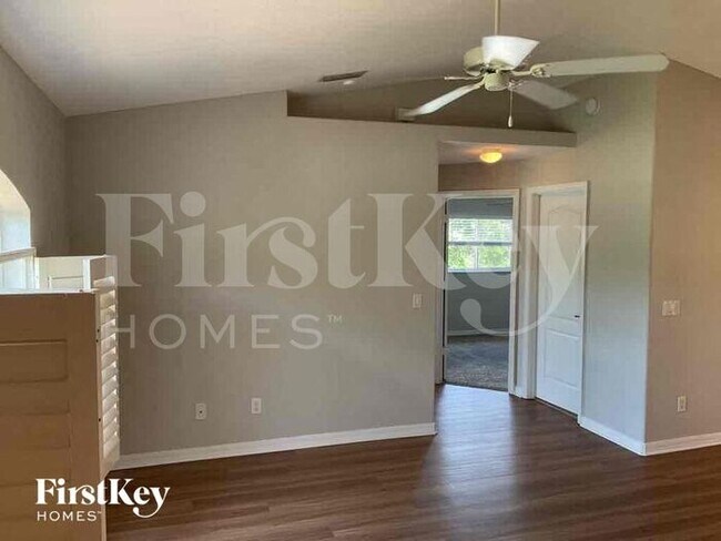 Building Photo - 3593 S San Mateo Dr