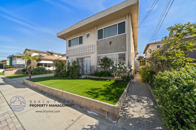 Building Photo - 12236 Manor Drive
