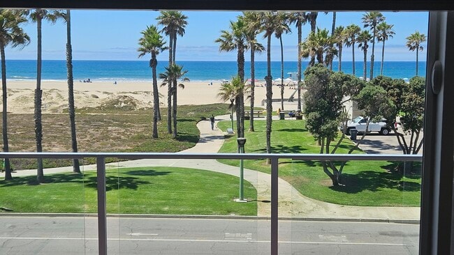 Foto del edificio - 647 Ocean View Dr