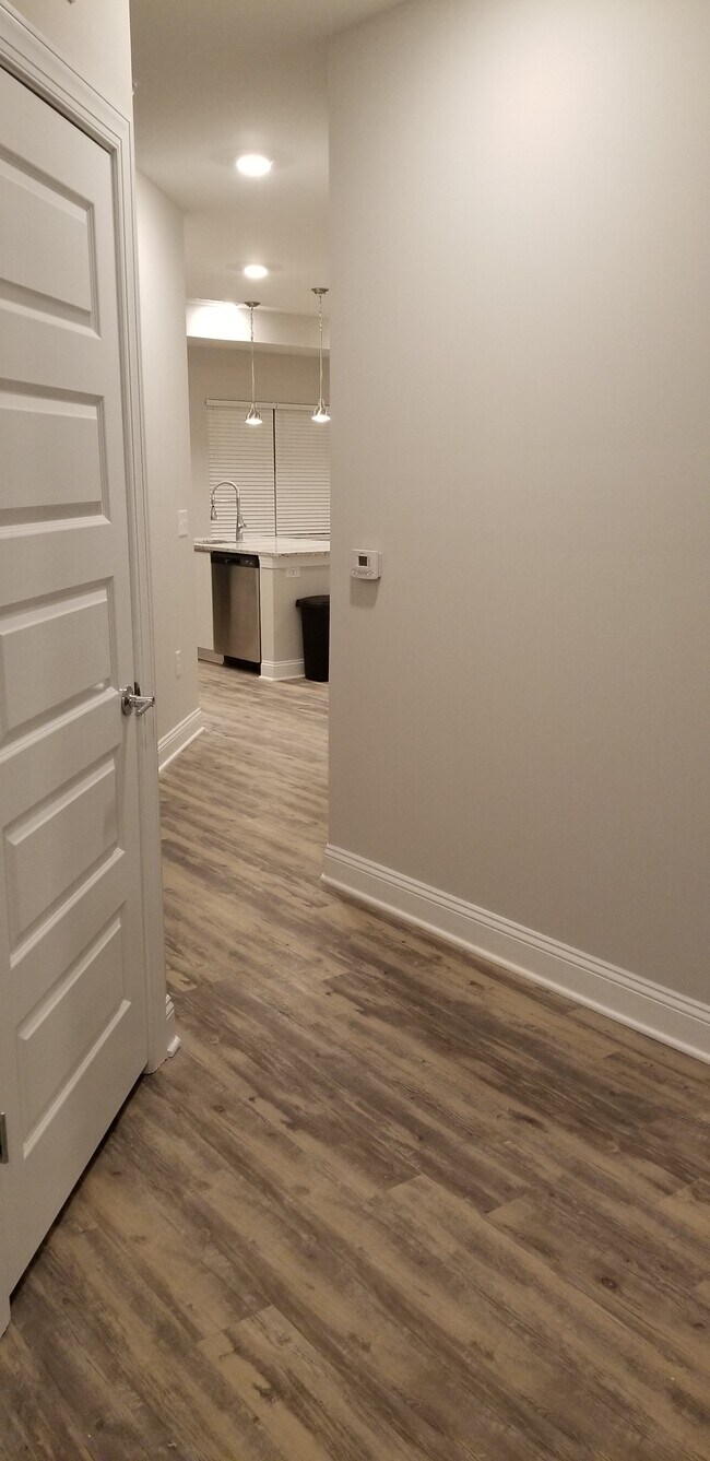 Foto del edificio - 3309 Forest Village Dr