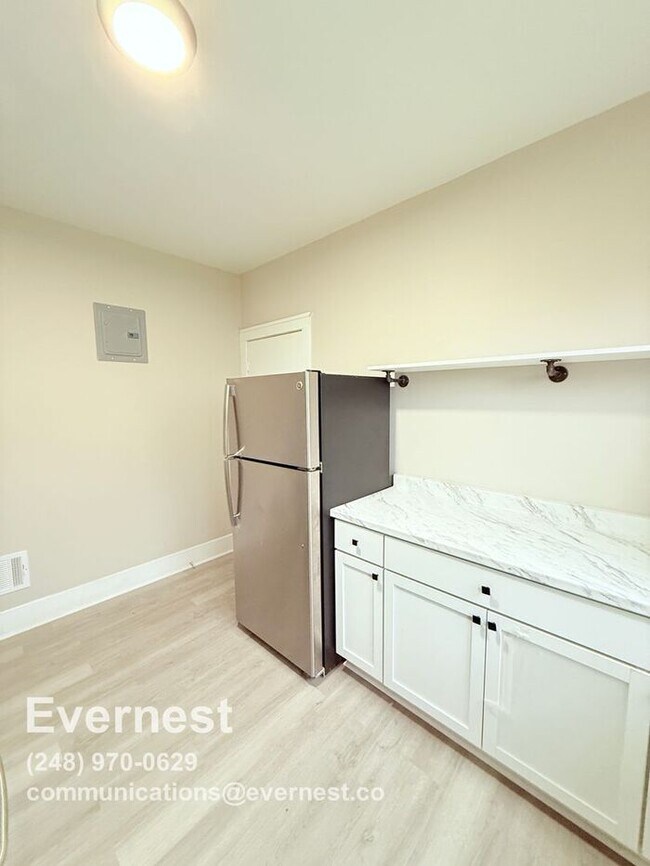 Foto del edificio - 5440 Milford St