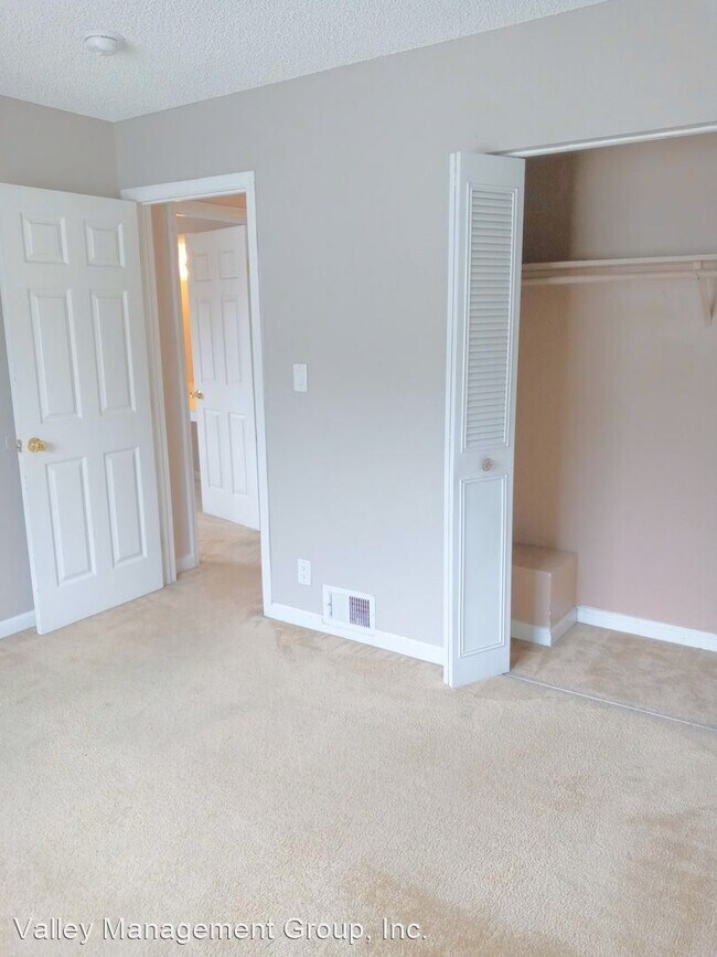 Building Photo - 2 br, 1 bath House - 254 Tradewinds Ct #2