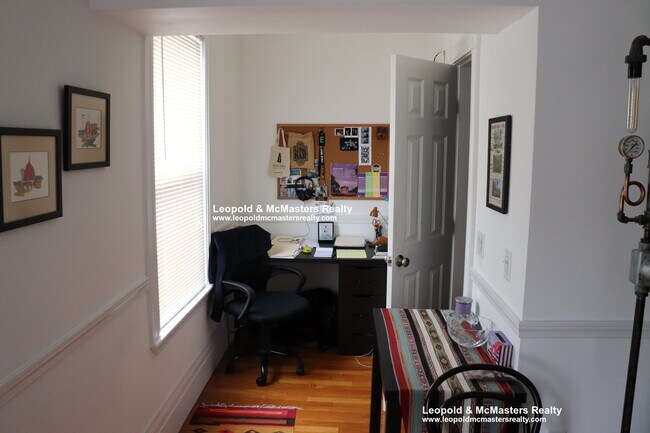 Foto del edificio - 262 Newbury St