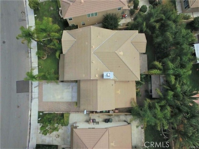 Foto del edificio - 12737 Burbank Rd