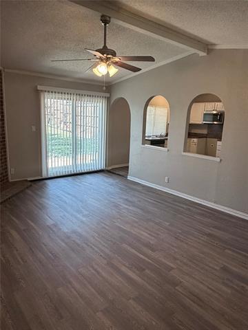 Foto del edificio - 3402 Green Hill Dr