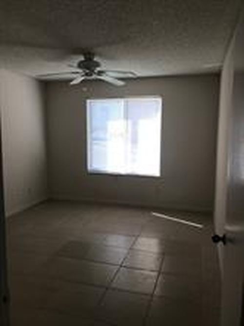 Building Photo - 990 Coral Club Dr