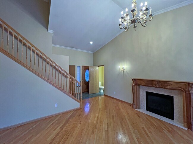 Foto del edificio - NE Tacoma - Large 3 bedroom 2.5 bathroom w...