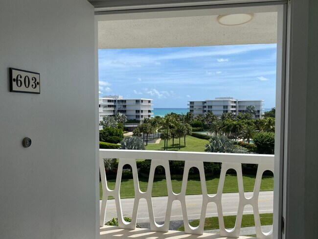 Building Photo - 2505 S Ocean Blvd