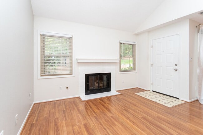 Foto del edificio - 6139 Little Pine Cir