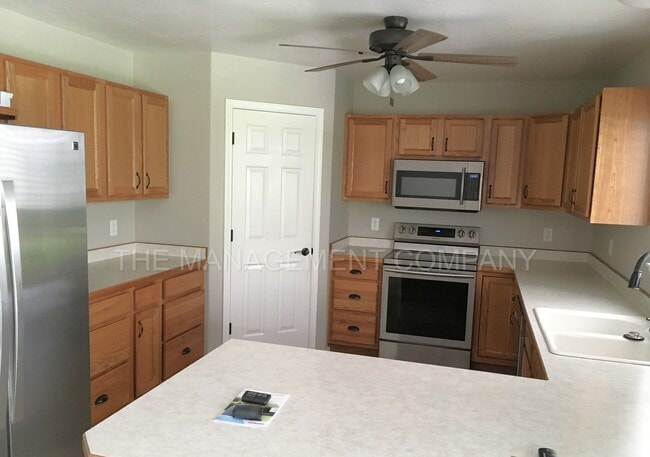 Building Photo - 1671 Atlantic St