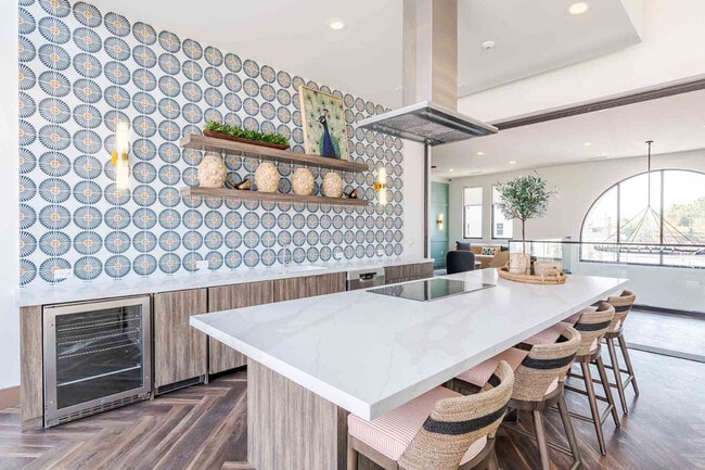 Building Photo - Desert Meadows Apartments and Townhomes