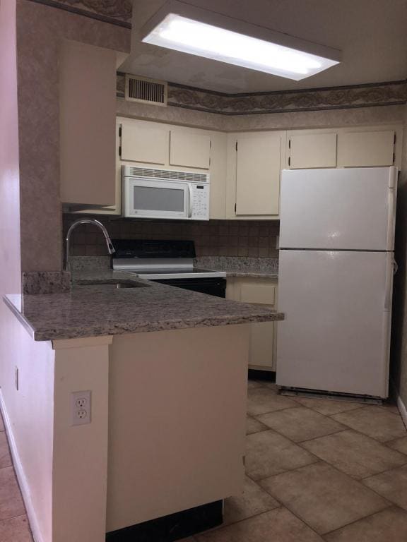 Building Photo - 3540 Southpointe Dr.