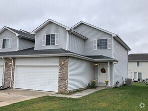 Building Photo - 7207 N 19th St