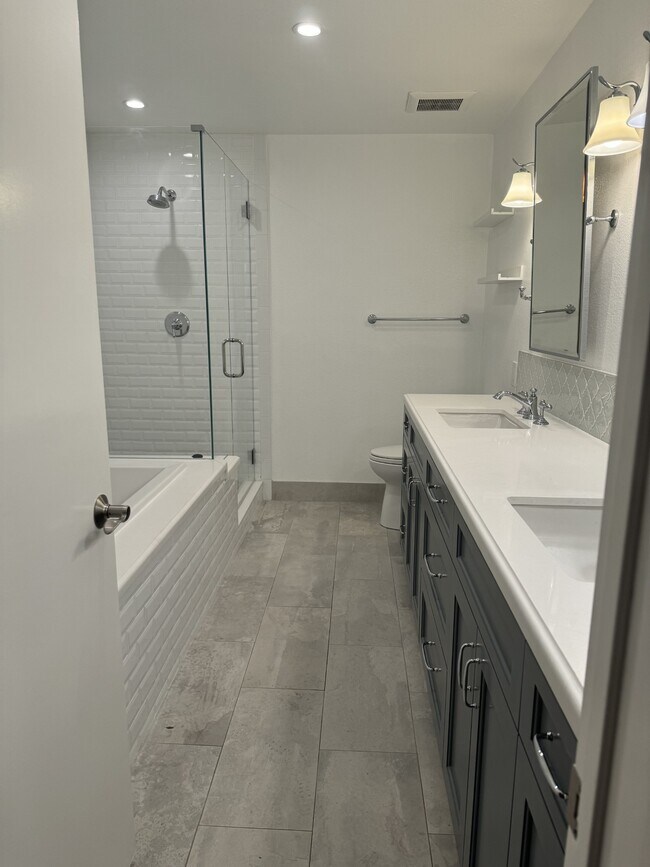 Foto del edificio - 4641 Fulton Ave