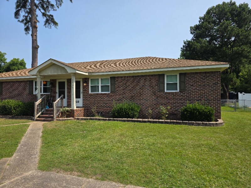 Primary Photo - 220 Frank Dr