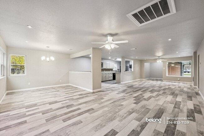 Foto del edificio - 1710 Duncan Way