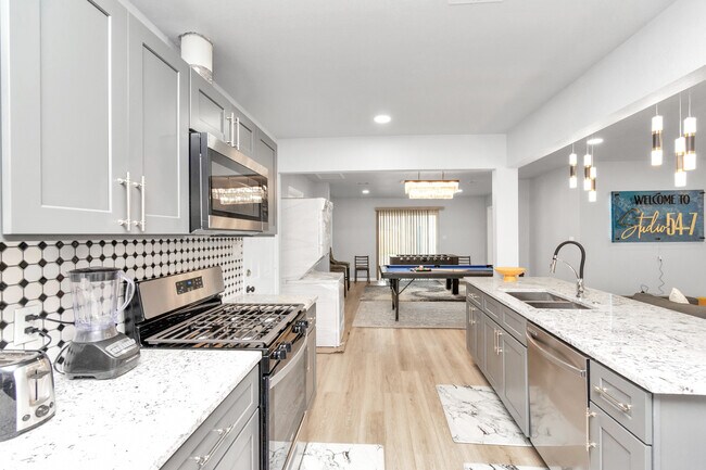 Foto del edificio - 5107 Cortelyou Ln