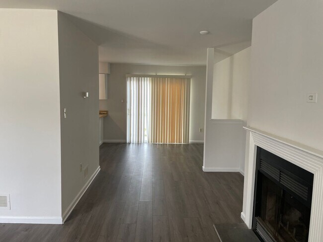 Foto del edificio - 2 bedroom, 1.5 bath townhome with Communit...