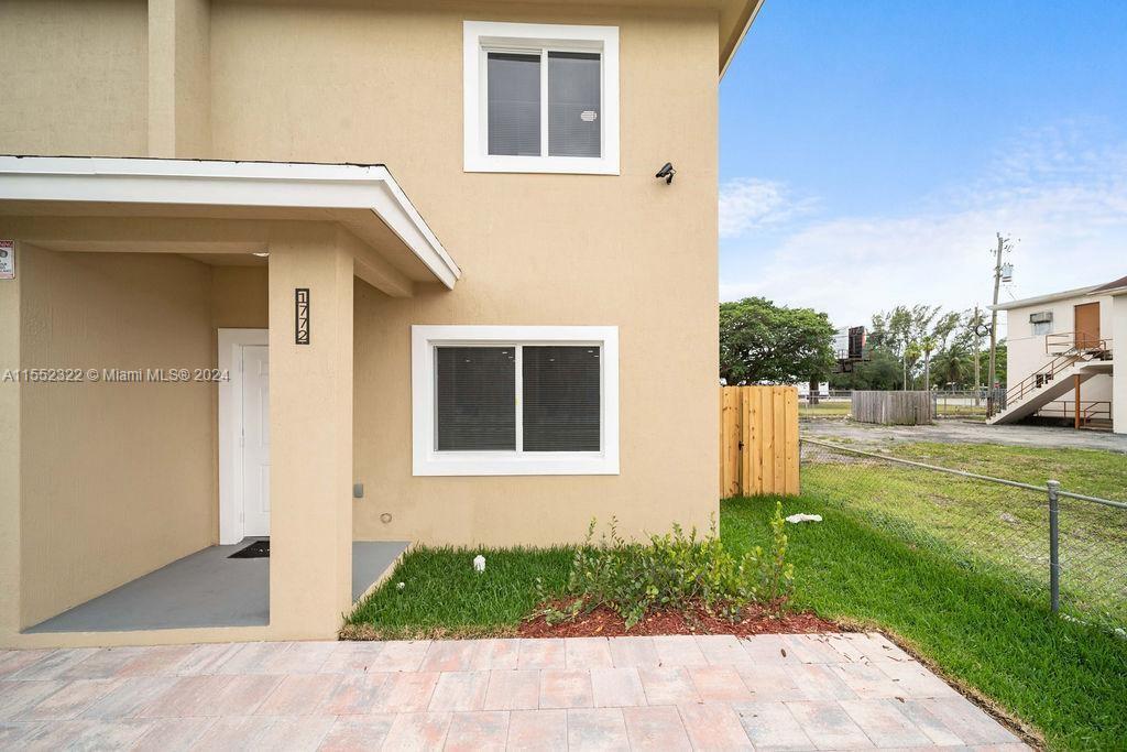 Primary Photo - 1772 NW 55th St