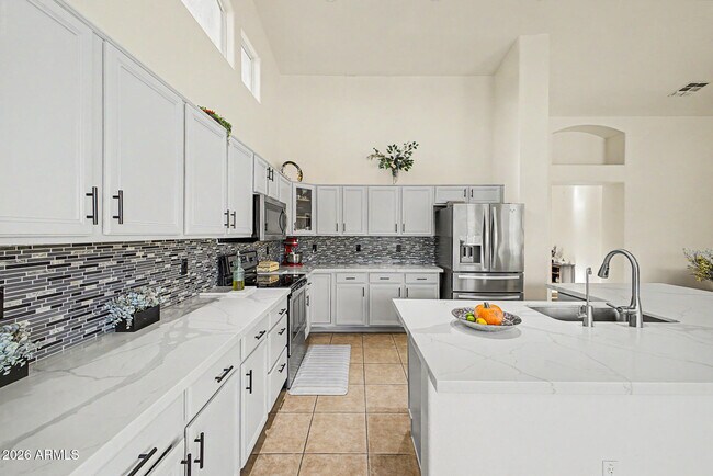 Foto del edificio - 8663 W Yukon Dr