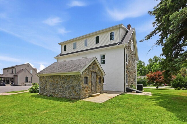 Foto del edificio - 1512 Naamans Creek Rd