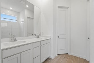 Building Photo - 4530 Sunny Hazel Ln