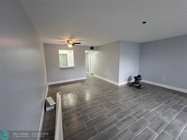 Foto del edificio - 1021 Mockingbird Ln