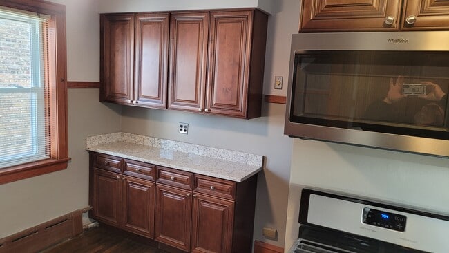 Foto del edificio - 5228 W Hutchinson St