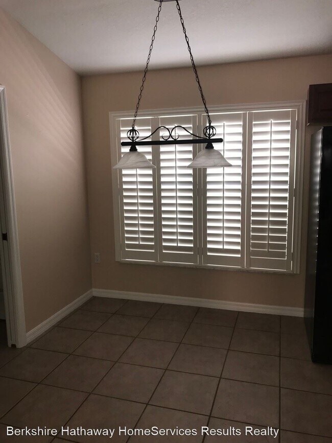 Building Photo - 3 br, 2 bath House - 334 Regency Street