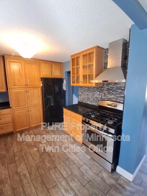 Building Photo - 1692 Walnut Ct
