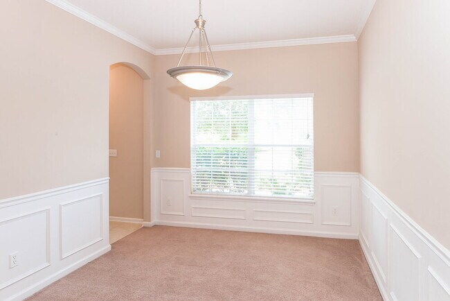 Building Photo - 276 Porta Rosa Circle