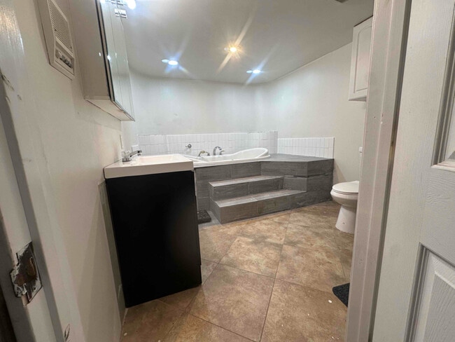 Photo - 3100 SE 122nd Ave Apartment