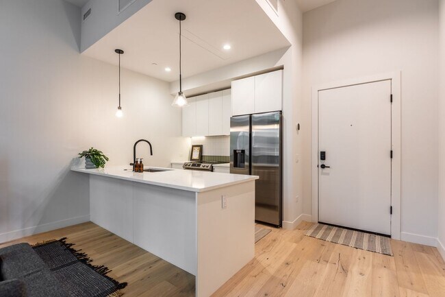 Foto del edificio - 1700 Oak Ave