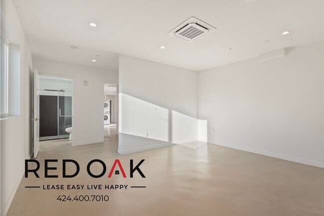 Foto del edificio - ~1 Month FREE~ Luxurious New Two Bedroom w...