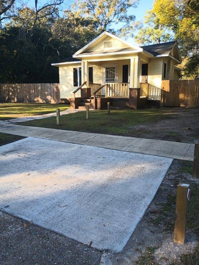 Foto principal - 502 Williams St