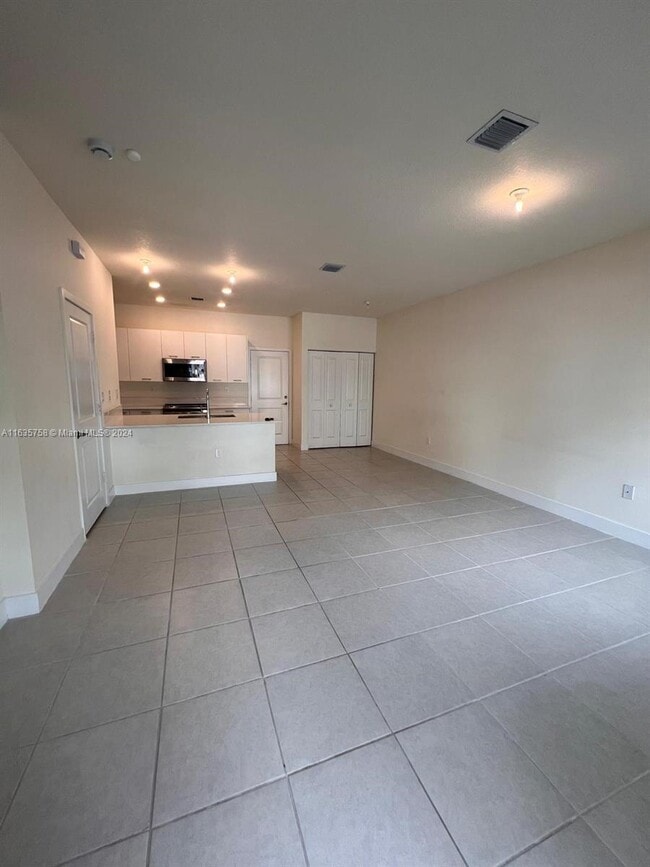 Building Photo - 4269 NW 83rd Ave