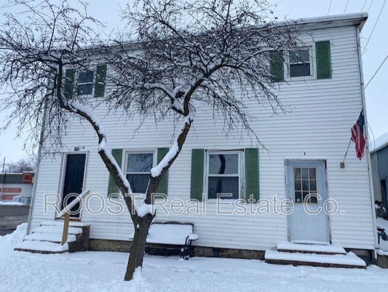 Foto principal - 124 S Chillicothe St