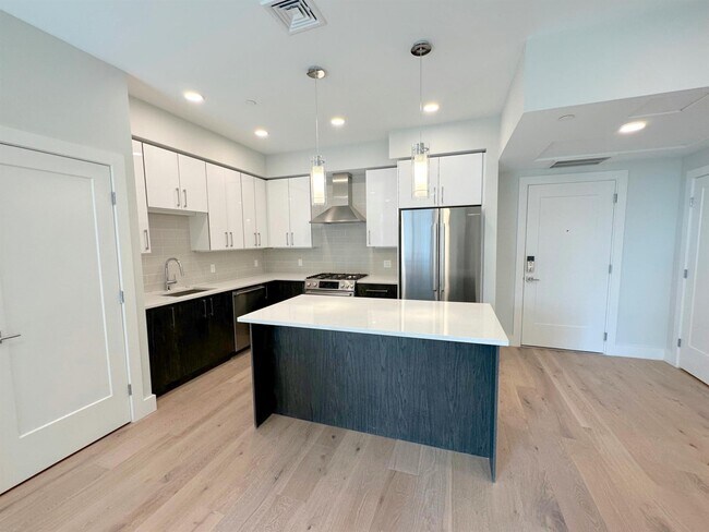 Foto del edificio - 124 Highland Ave