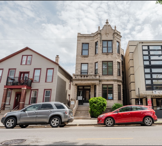 Building Photo - 2523 N California Ave