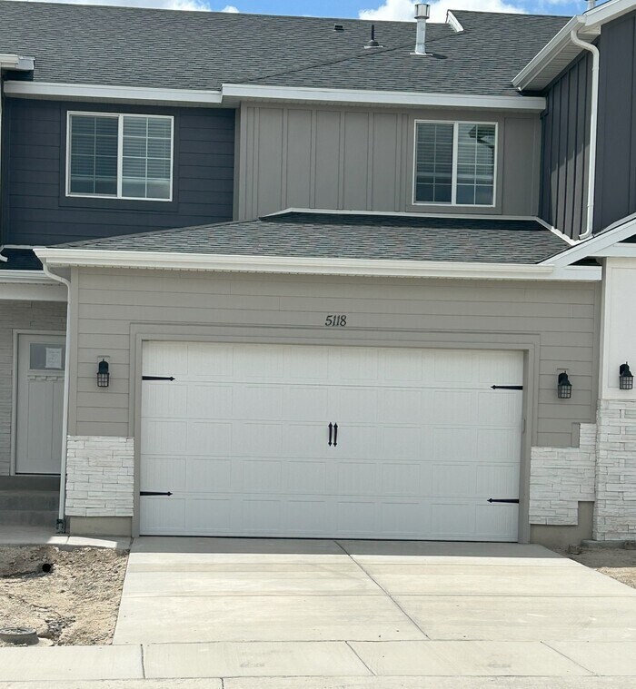 5118 Lakefield Dr, Eagle Mountain, UT 84005 House Rental in Eagle